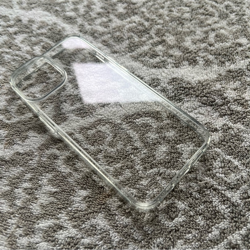 iPhone 13 clear case